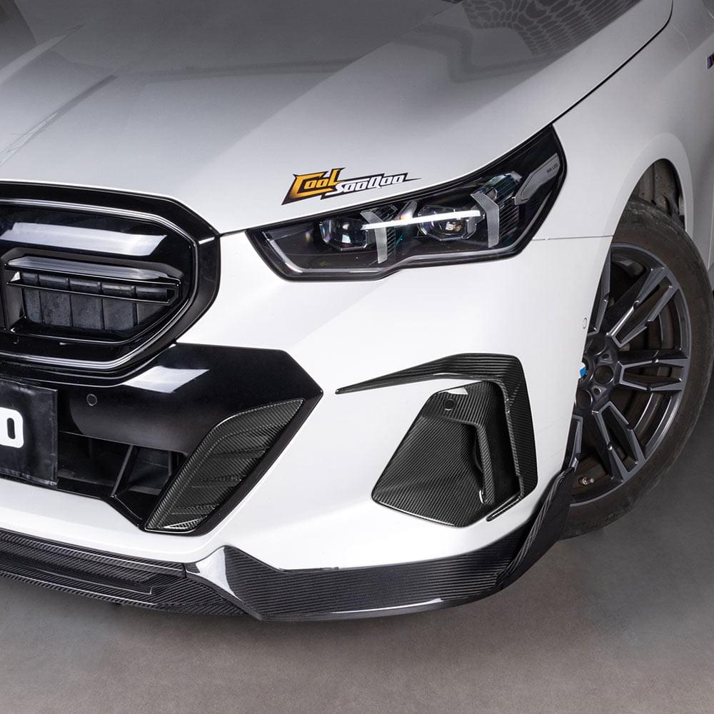 SOOQOO BMW 5 Series G60 Front Bumper Insert In Prepreg Carbon Fiber — product view 2