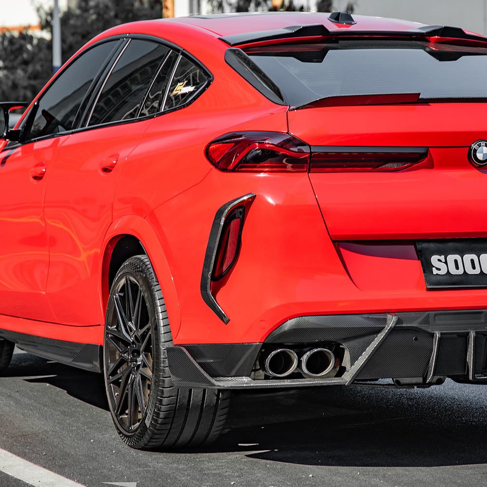 SOOQOO BMW X6M F96 Rear Bumper Insert In Prepreg Carbon Fiber — product view 2