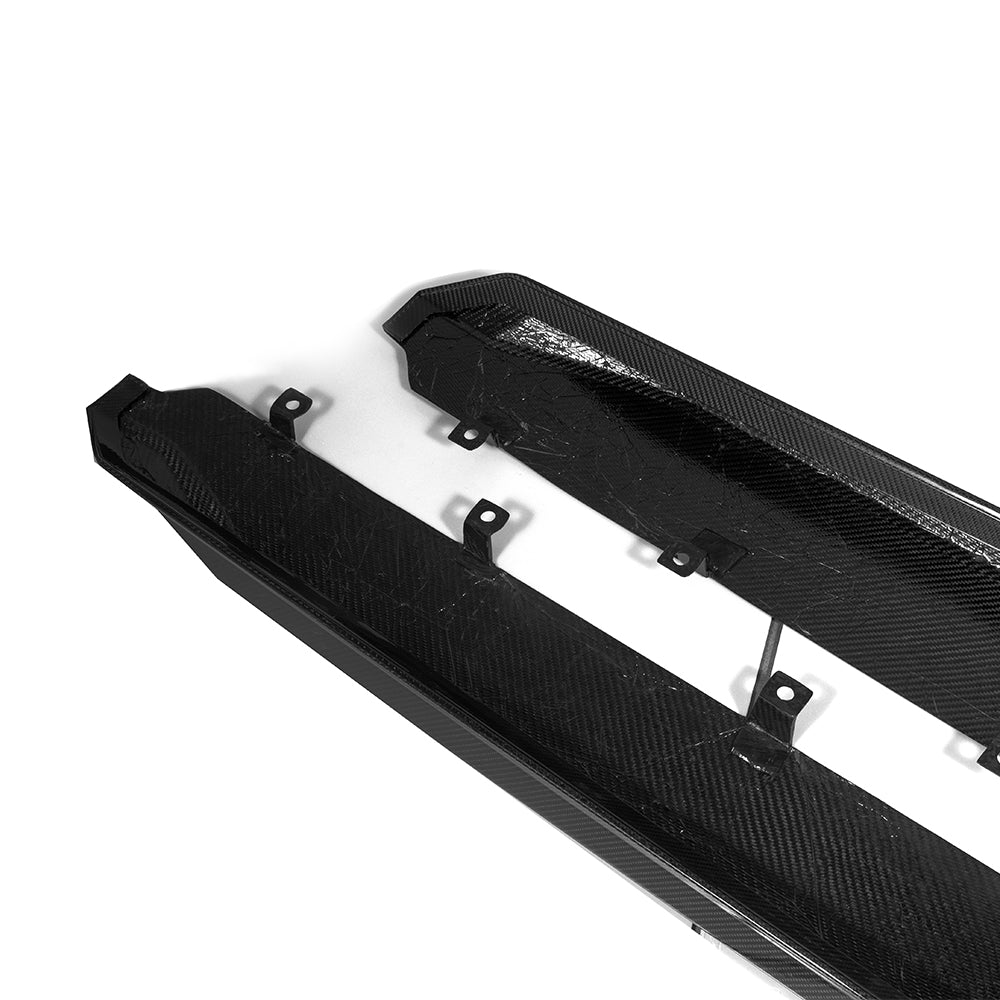 SOOQOO BMW X5M F95 Side Skirt In Prepreg Carbon Fiber — product view 7