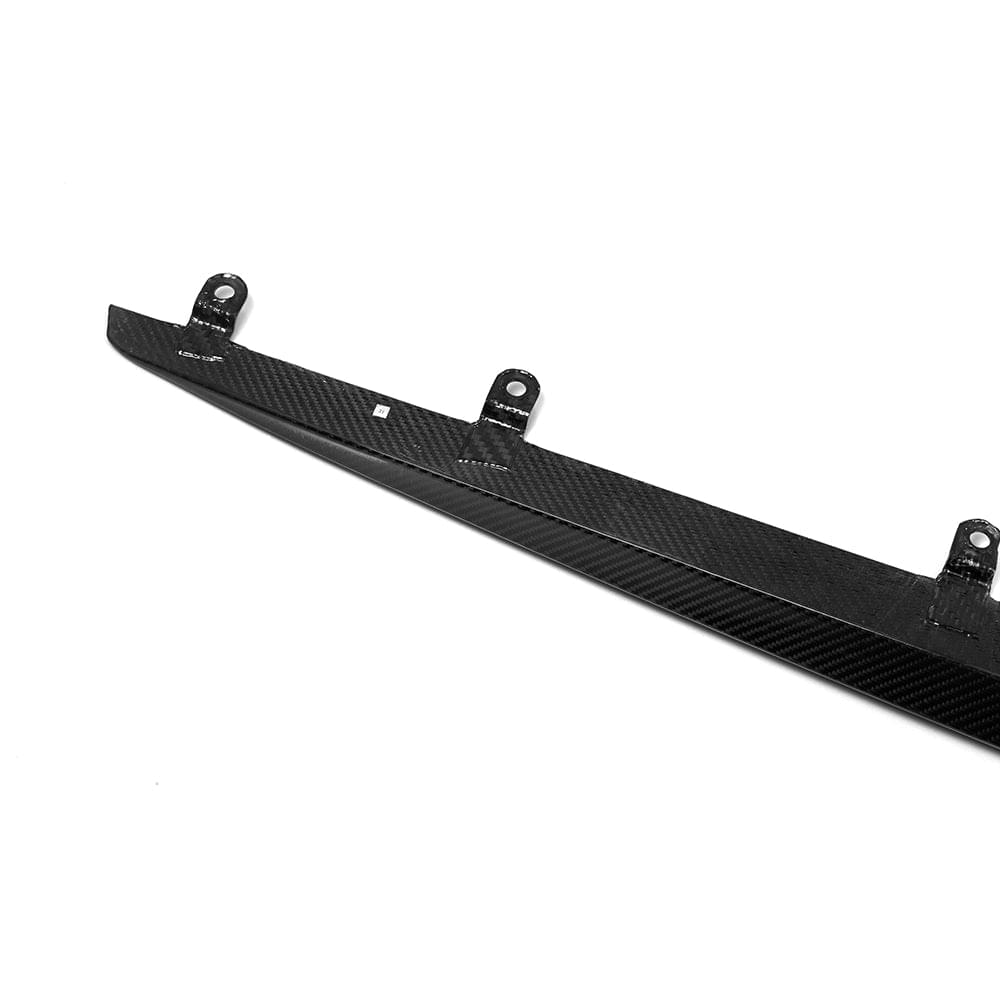SOOQOO BMW M8 F93 Side Skirt In Prepreg Carbon Fiber — product view 7