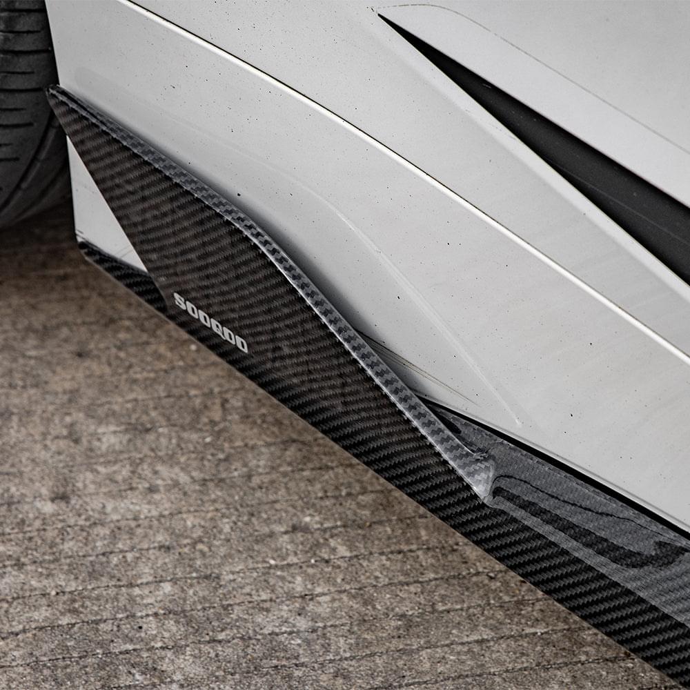 SOOQOO BMW 4 Series G22 Side Skirt In Prepreg Carbon Fiber — product view 6