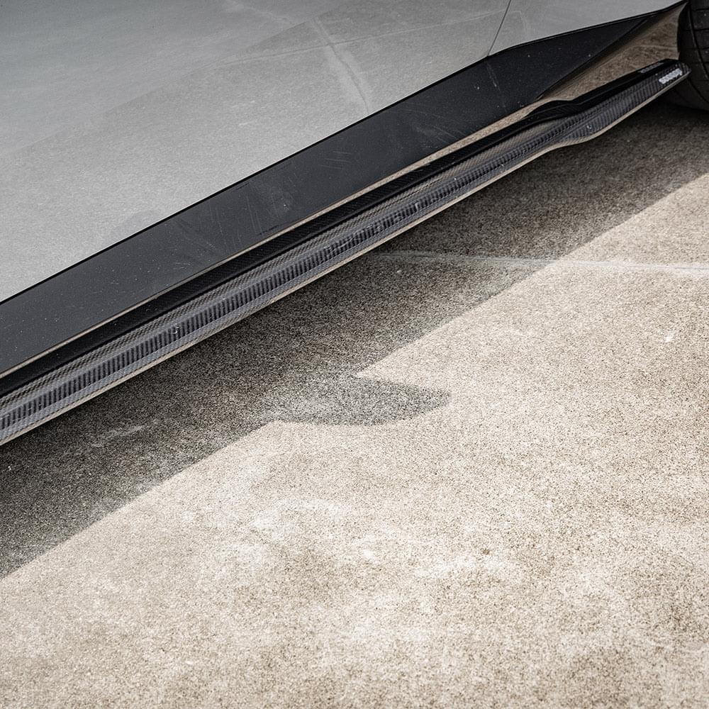 SOOQOO BMW 2 Series G42 Side Skirt In Prepreg Carbon Fiber — product view 6