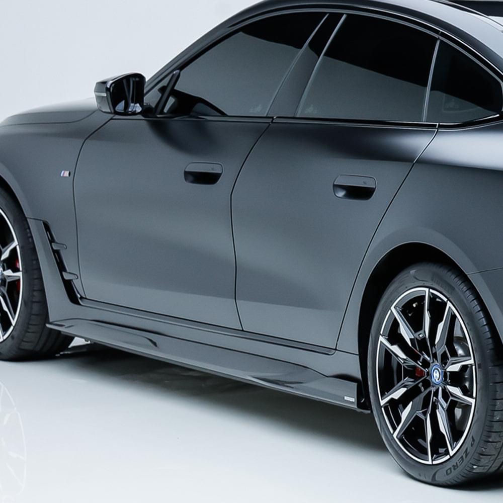 SOOQOO BMW i4 G26 Side Skirt In Prepreg Carbon Fiber — product view 2