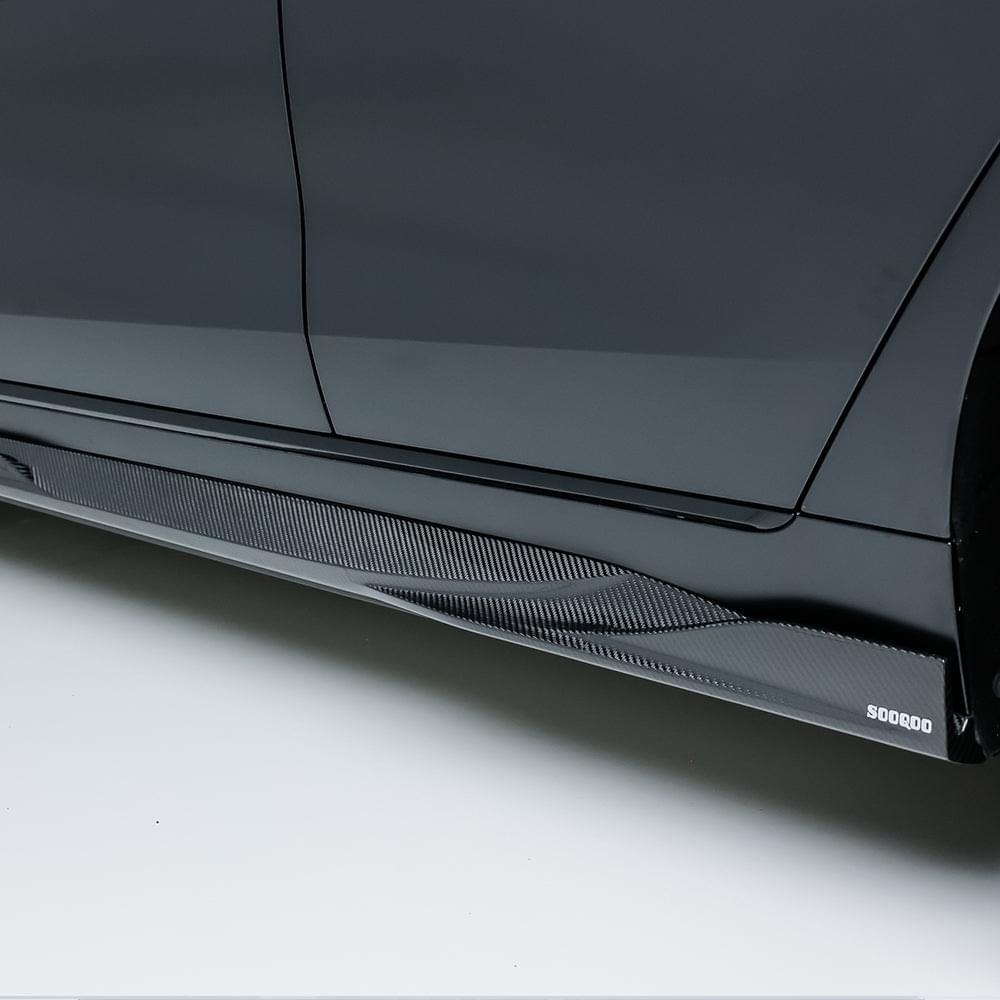 SOOQOO BMW i4 G26 Side Skirt In Prepreg Carbon Fiber — product view 4