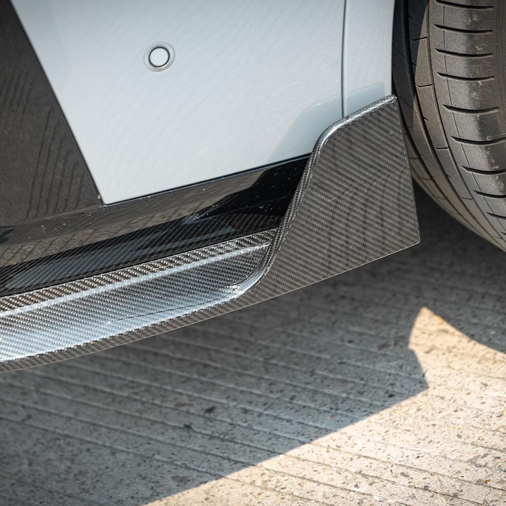 SOOQOO BMW X4 G02 LCI Rear Diffuser W/Brake Light In Prepreg Carbon Fiber — product view 10