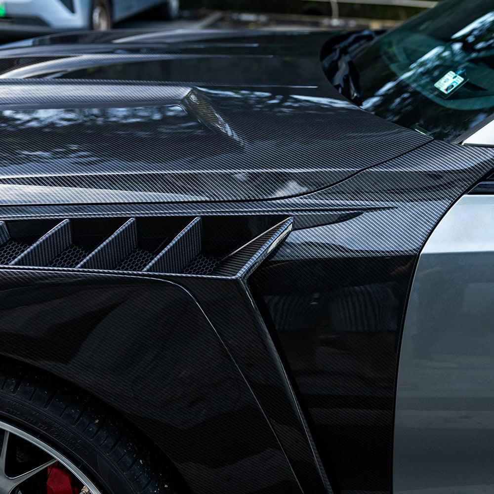SOOQOO BMW M3 G80 Side Fenders In Prepreg Carbon Fiber — product view 10
