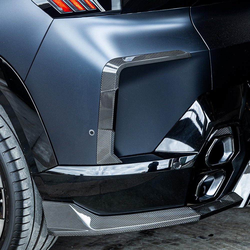SOOQOO BMW XM G09 Rear Bumper Insert In Prepreg Carbon Fiber — product view 2