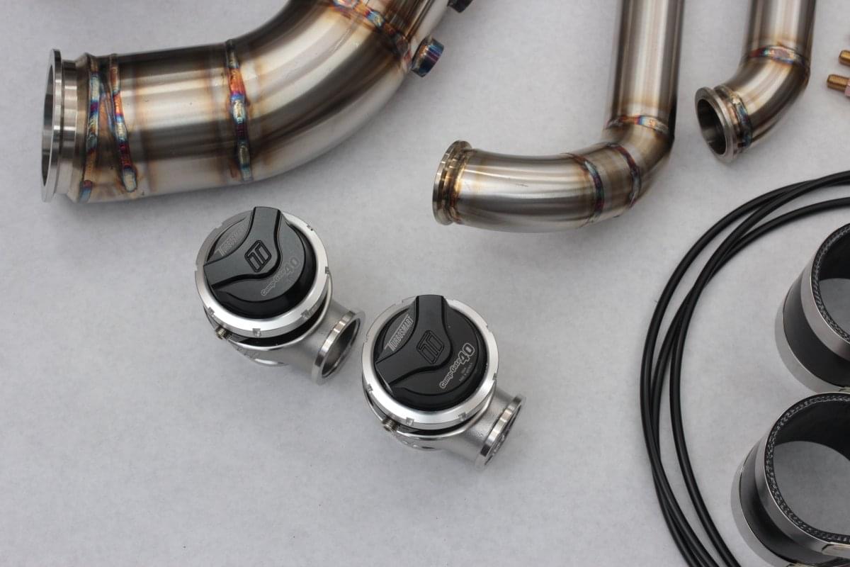 B58 Gen 1 BMW F Series Chassis Turbo Kit w/ Tubular Manifold.