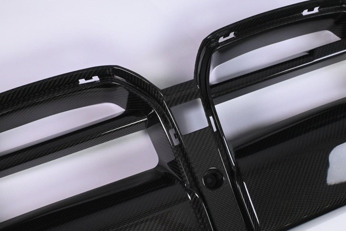 BMW G8X M3 / M4 ST 1-Piece Carbon Fiber Front Kidney Grille - No-Drill Installation.