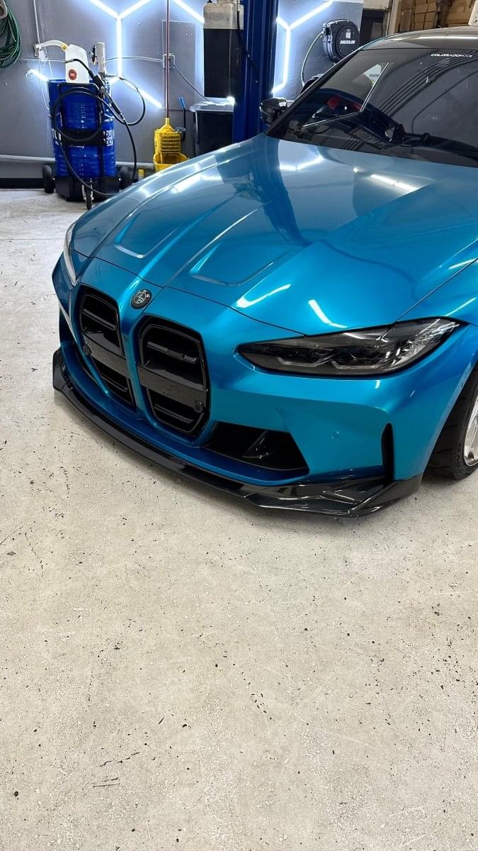 BMW G8X M3 / M4 VR2 1-Piece Dry Carbon Fiber Front Lip Splitter.