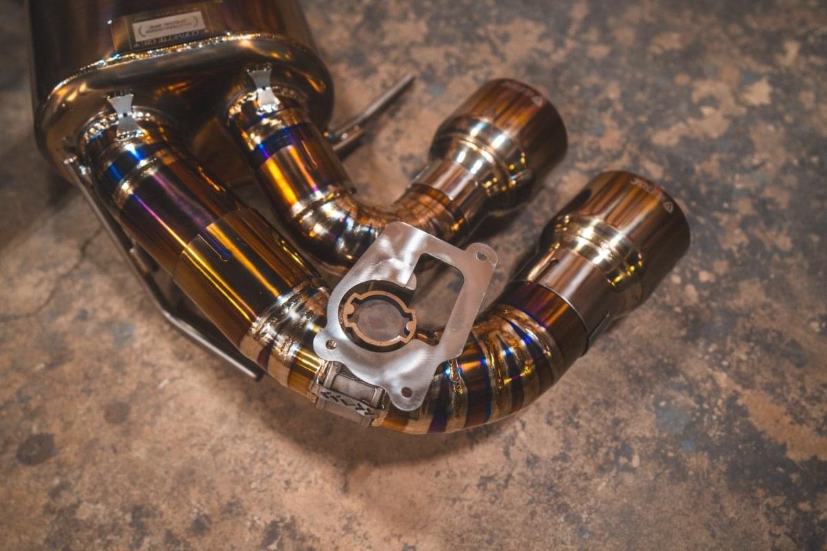 Chevrolet Corvette C8 Valved Sport Exhaust System.