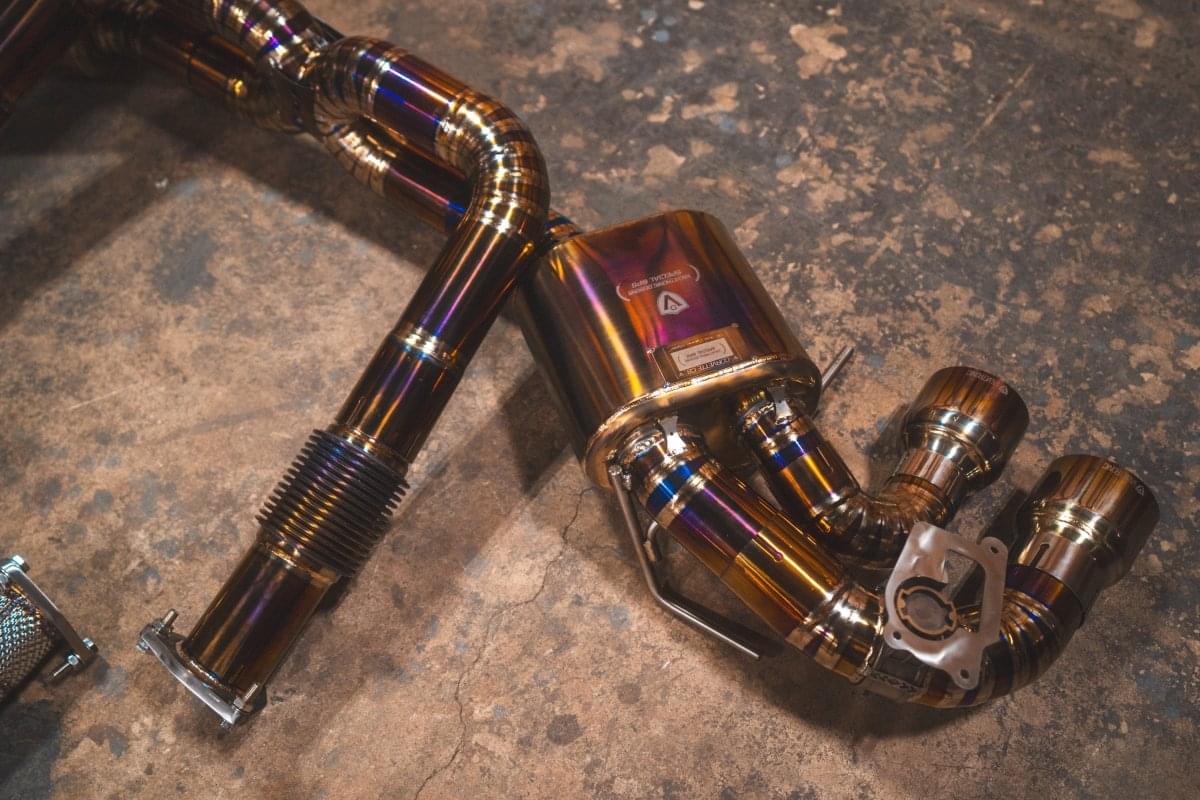 Chevrolet Corvette C8 Valved Sport Exhaust System.