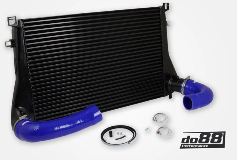 do88 Audi/Seat/Skoda/Volkswagen 1.8T/2.0T (MQB) Intercooler w/Blue Hoses.