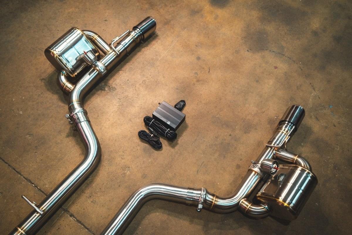 Dodge Charger / Challenger V8 Valved Sport Exhaust System.