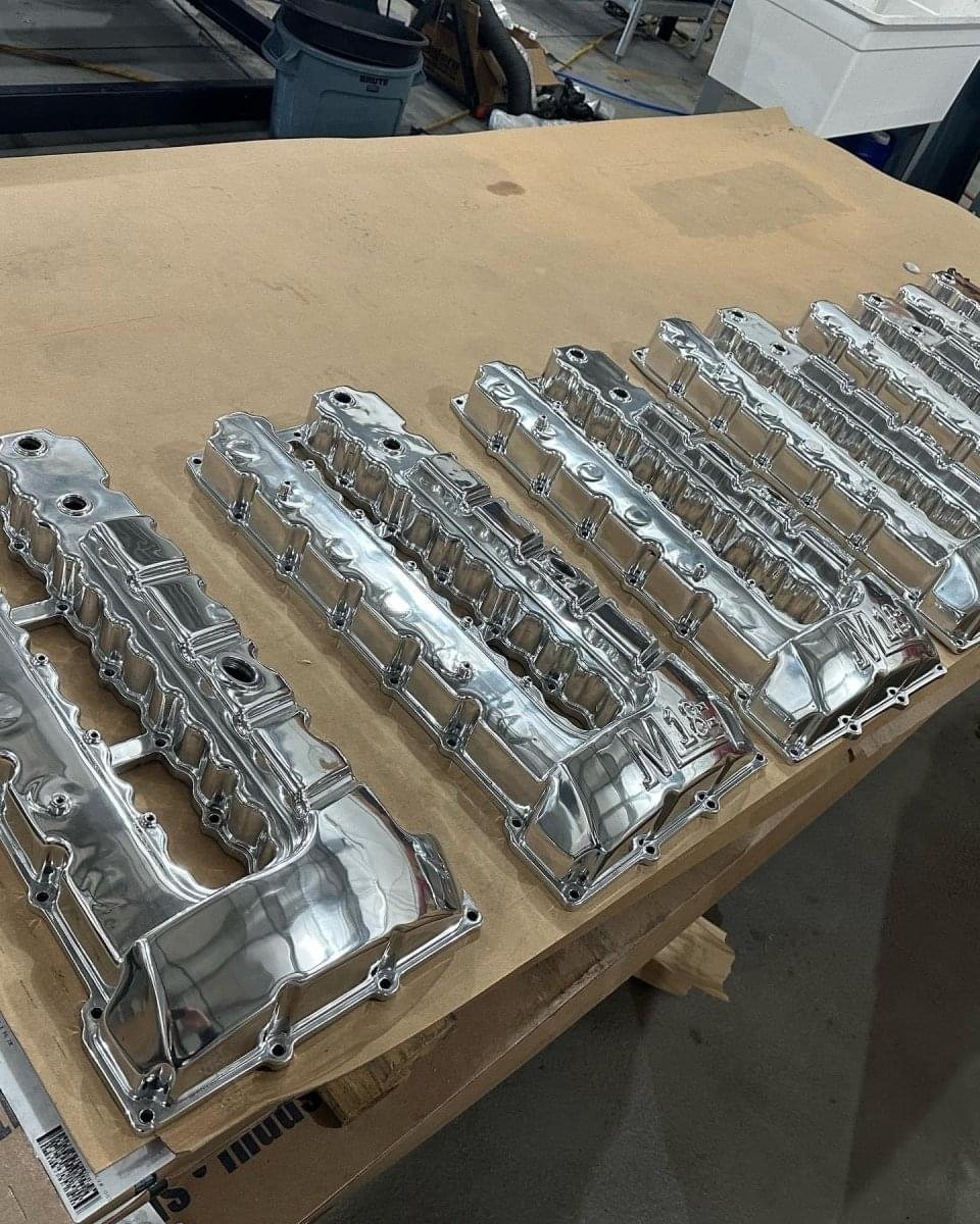 M18 N53/N54 Cast Aluminum Valve Cover W Logo.