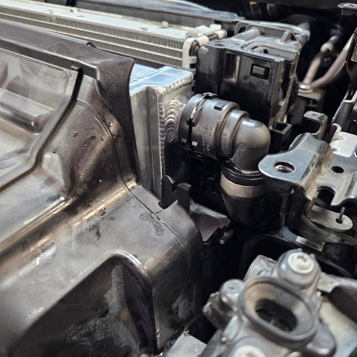 MAD BMW M2 M3 M4 G87 G80 G82 G83 Heat Exchanger.