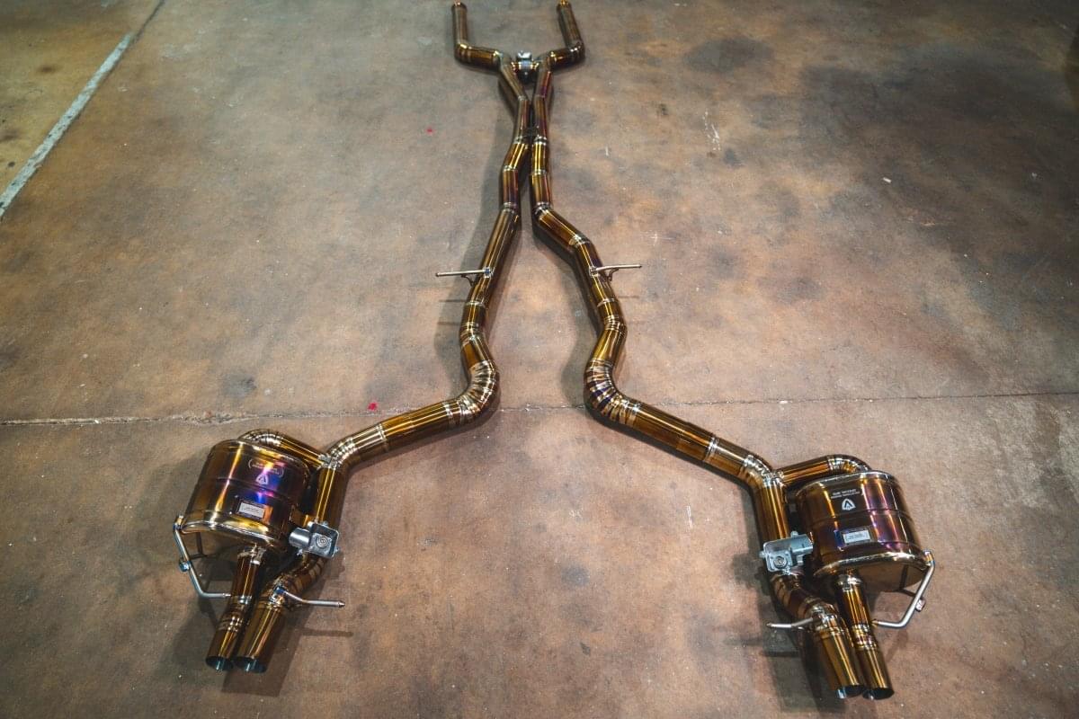 Mercedes W213 E63 AMG / AMGs Valved Sport Exhaust System.