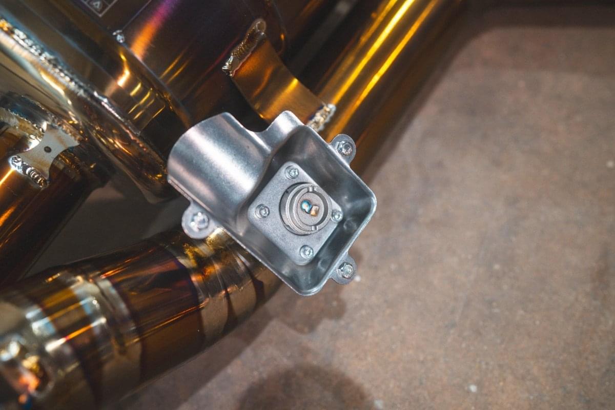 Mercedes W213 E63 AMG / AMGs Valved Sport Exhaust System.