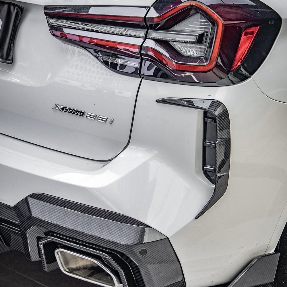 SOOQOO BMW X3 G01 LCI Carbon Fiber Rear Vent Trim.
