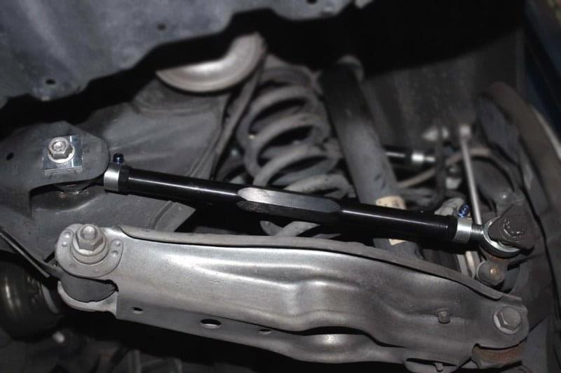 SPL Parts 06-13 BMW 3 Series/1 Series (E9X/E8X) Rear Toe Links w/Eccentric Lockouts (Excl M Models).