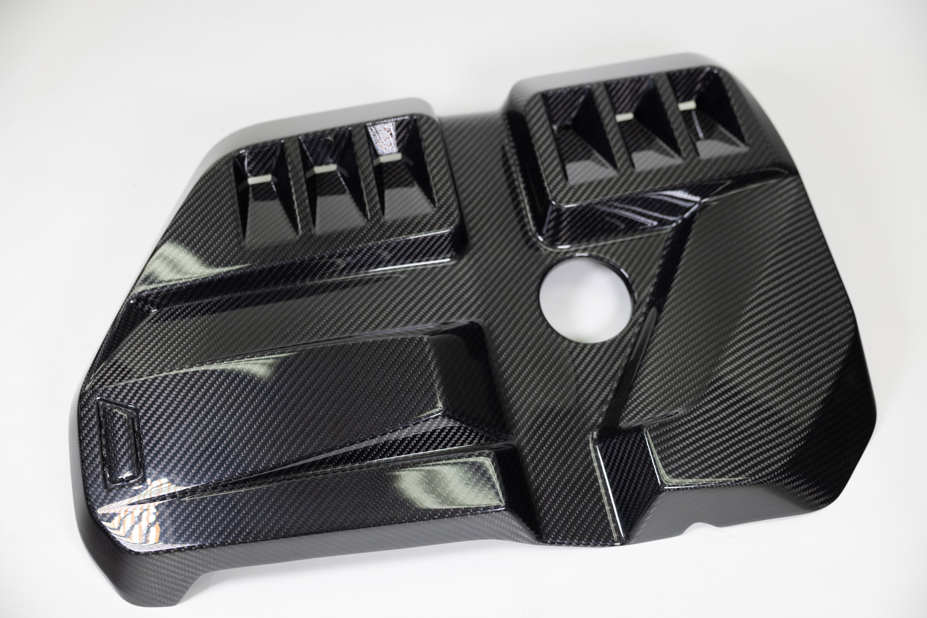 G80 CARBON FIBER ENGINE COVER - COLORADO N5X