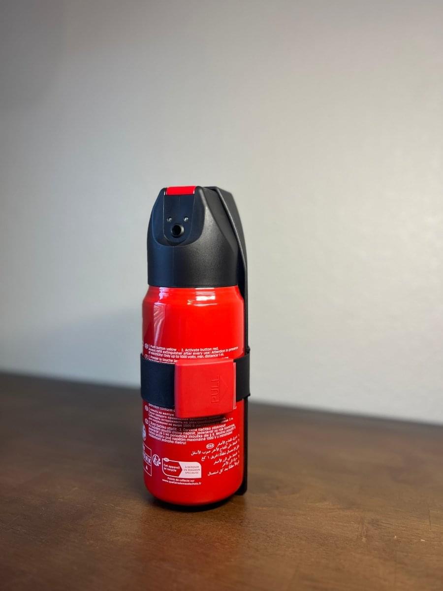 Bare BMW Branded 1 Kg Fire Extinguisher.