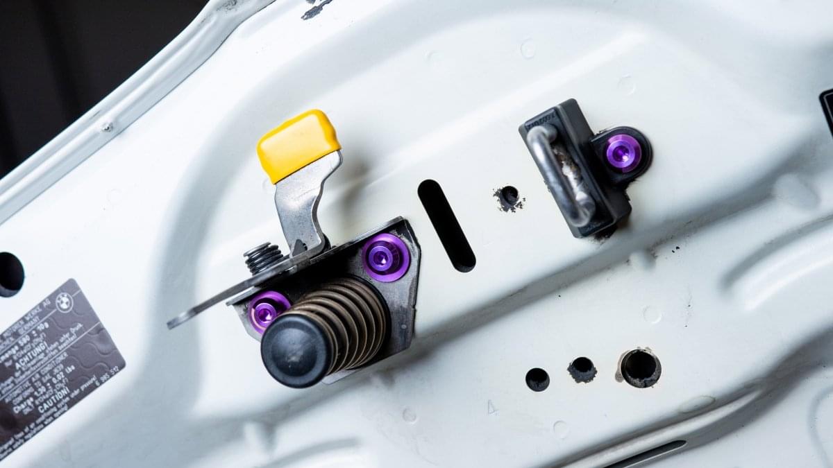Dress Up Bolts Titanium Hardware Hood Kit - BMW E82 135i (2007-2012).