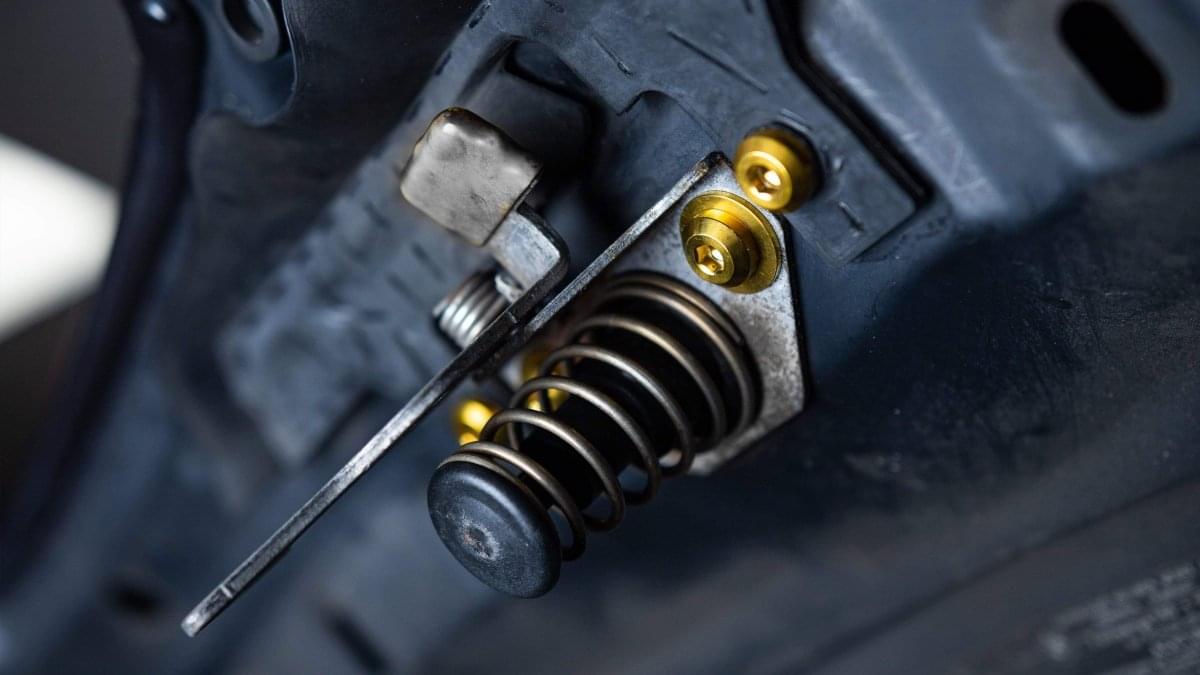 Dress Up Bolts Titanium Hardware Hood Kit - BMW E9X 335i (2007-2013).