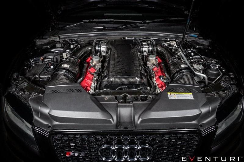 Eventuri Audi B8 RS5/RS4 - Black Carbon Engine Cover.