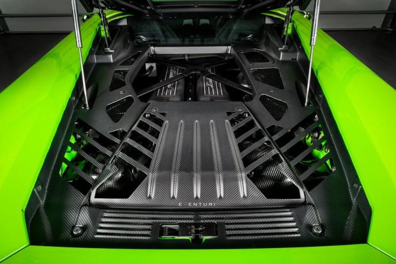 Eventuri Lamborghini Huracan - Matte Black Engine Cover Set.