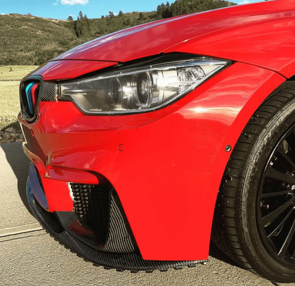 F30 M4 3 PIECE LIP CARBON FIBER.