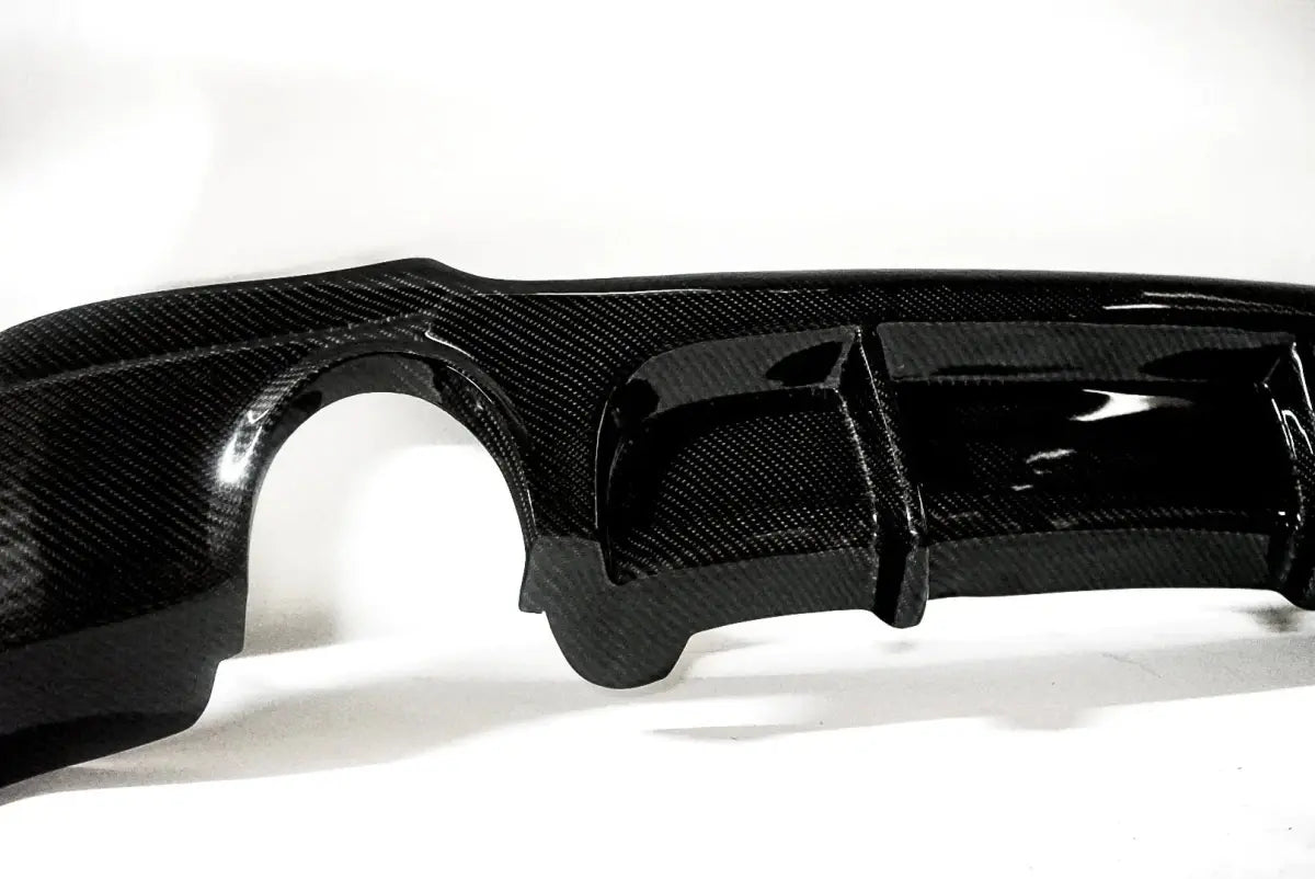 V2 E92 CARBON FIBER DIFFUSER.