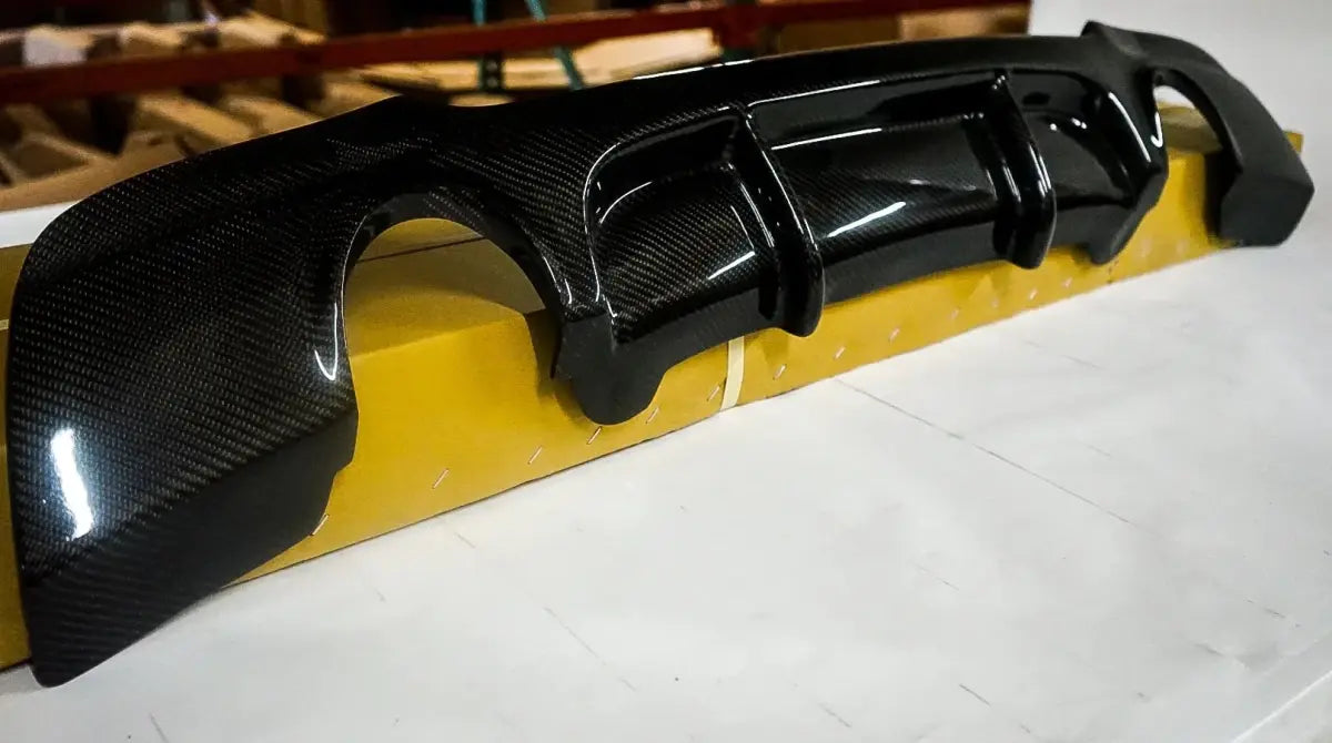 V2 E92 CARBON FIBER DIFFUSER.